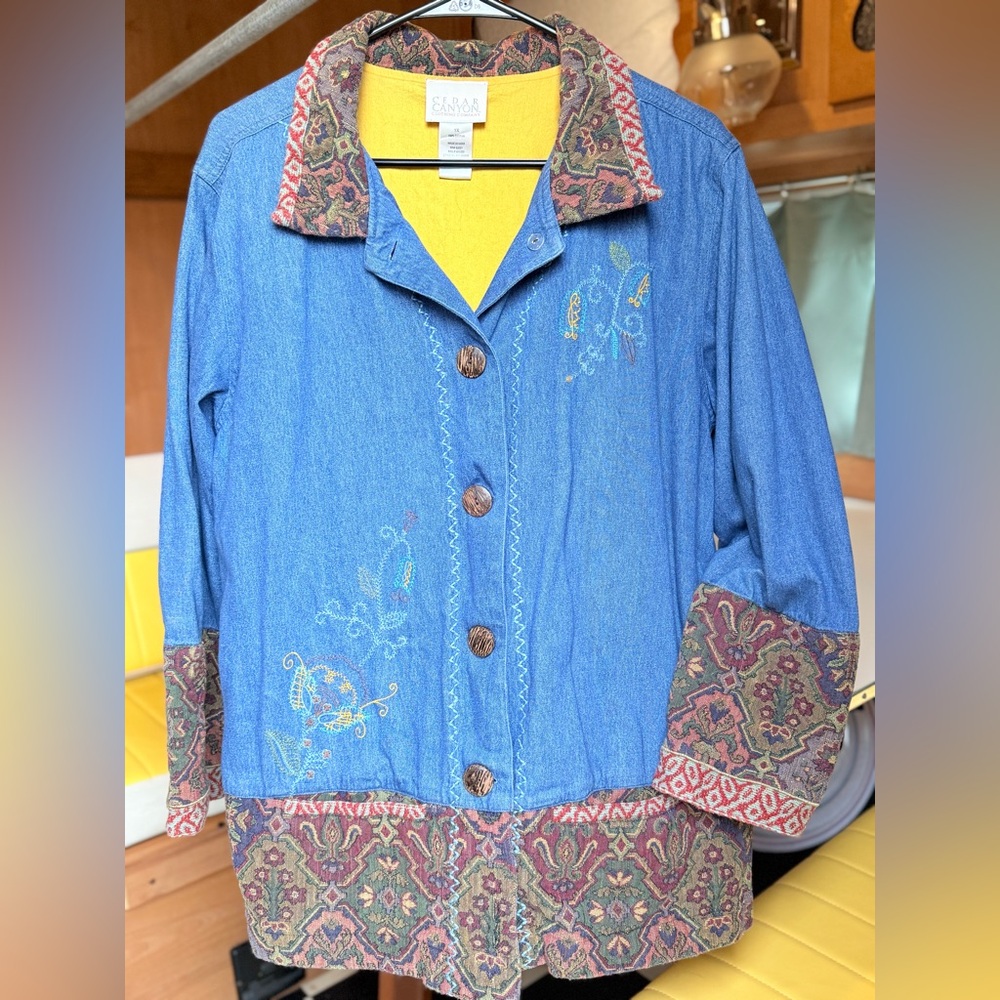 Vintage Cedar Canyon 90’s denim & tapestry jacket